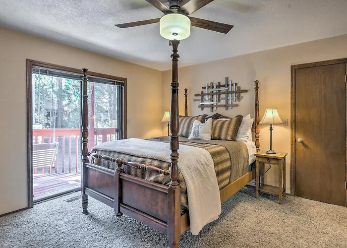 Hébergement de vacances Wooded Retreat W/ Deck: 4 Mi To Downtown Flagstaff
