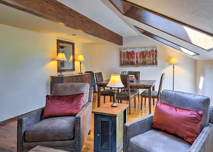 Wooded Retreat W/ Deck: 4 Mi To Downtown * Flagstaff