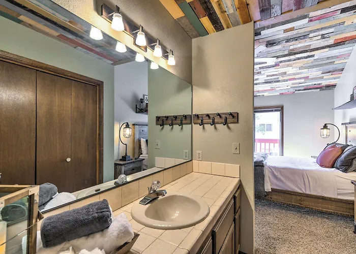 Wooded Retreat W/ Deck: 4 Mi To Downtown Flagstaff