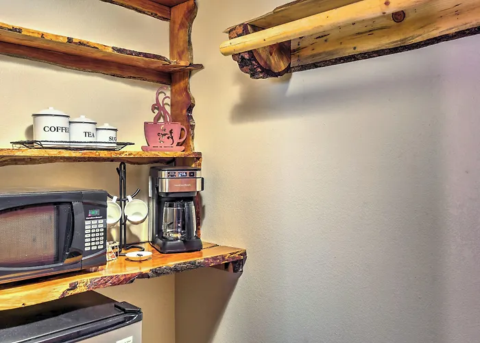 Hébergement de vacances Wooded Retreat W/ Deck: 4 Mi To Downtown Flagstaff